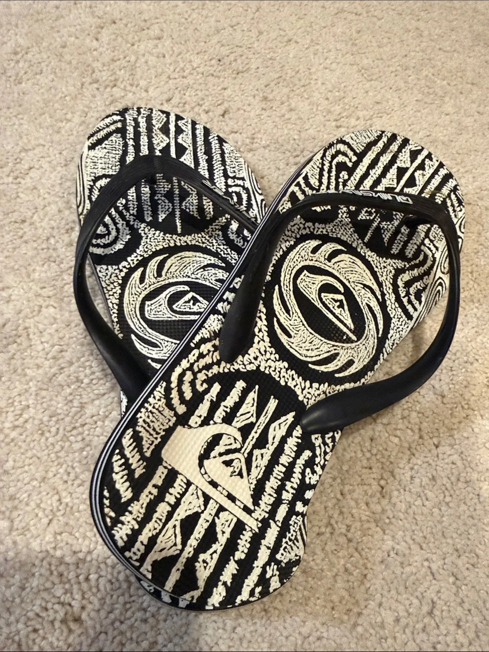 Quiksilver Men’s Black & White Tribal Print Flip Flops